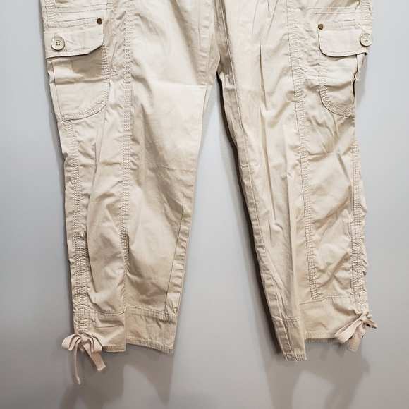 Chico's Amelia Crop Cargo Pant Putty Size XS NWT! CROP CARGO PANTS 29" Waist - Picture 3 of 15